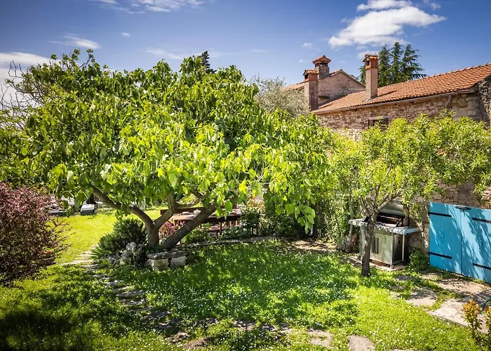 Casa Rustica 1838 Sovinjak